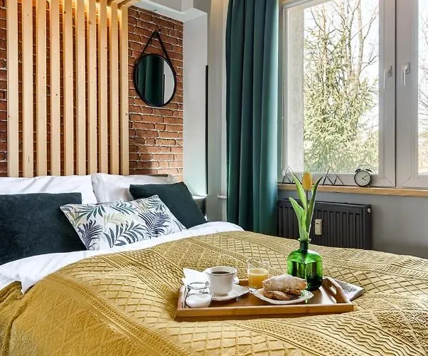 Alicja, ścisłe Centrum, Orkana 3 *