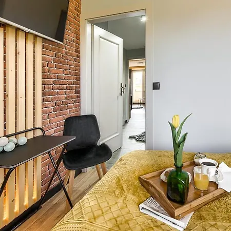 Alicja, Scisle Centrum, Orkana 3 דירה זקופאנה